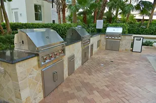 347 N New River Dr E, Fort Lauderdale, FL 33301 - Photo 23