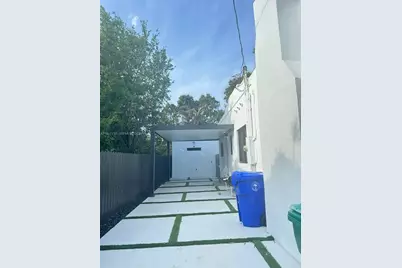 557 NW 44St #front, Miami, FL 33127 - Photo 15