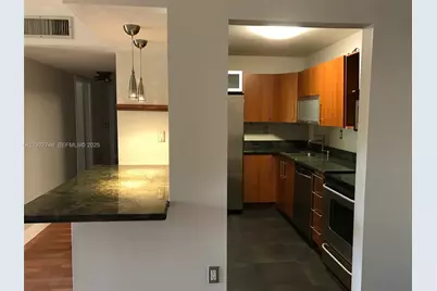 10431 N Kendall Dr #D106, Miami, FL 33176 - Photo 3