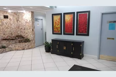 1000 Saint Charles Pl #L2, Pembroke Pines, FL 33026 - Photo 3