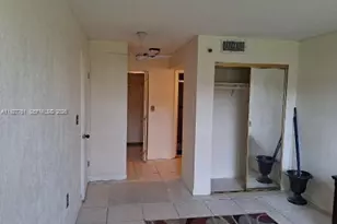 1000 St Charles Pl, Pembroke Pines, FL 33026 - Photo 17