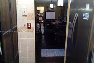 1000 St Charles Pl, Pembroke Pines, FL 33026 - Photo 5