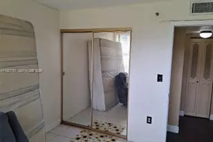 1000 St Charles Pl, Pembroke Pines, FL 33026 - Photo 9