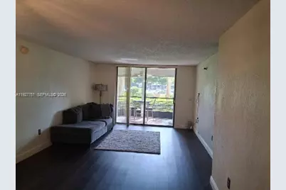 1000 Saint Charles Pl #L2, Pembroke Pines, FL 33026 - Photo 3