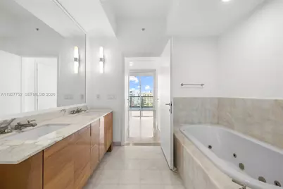 50 S Pointe Dr #1107, Miami Beach, FL 33139 - Photo 27