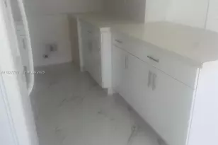 6750 Allen St, Hollywood, FL 33024 - Photo 13