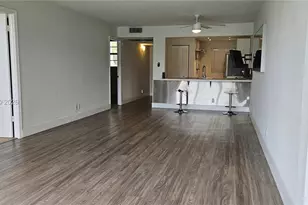 9450 Poinciana Pl, Davie, FL 33324 - Photo 11