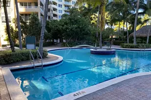 19501 W Country Club Dr, Aventura, FL 33180 - Photo 39