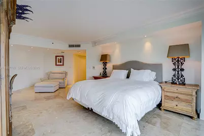 7000 Island Bl #2806, Aventura, FL 33160 - Photo 17