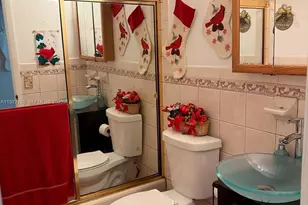 14420 Lake Childs Ct, Miami Lakes, FL 33014 - Photo 7