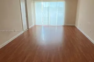 2880 N Oakland Forest Dr, Oakland Park, FL 33309 - Photo 7