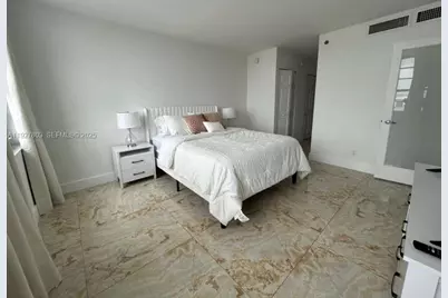 100 Lincoln Rd #722, Miami Beach, FL 33139 - Photo 9