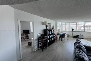 905 Brickell Bay Dr, Miami, FL 33131 - Photo 11