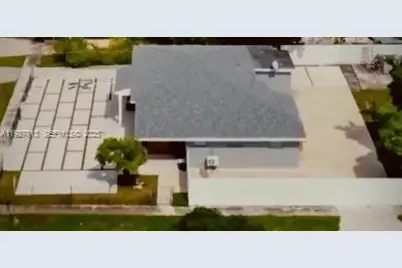 100 NE 171st Ter, Miami, FL 33162 - Photo 17