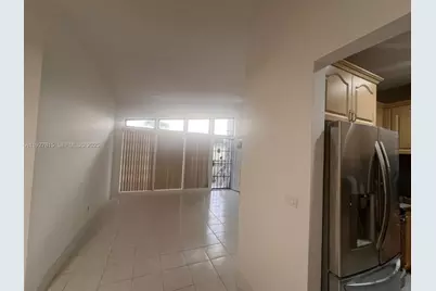 8220 SW 29th St, Miami, FL 33155 - Photo 5