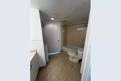 1750 N Bayshore Dr #5215, Miami, FL 33132 - Photo 7