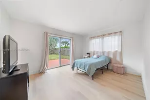 331 NE 42nd Ct, Oakland Park, FL 33334 - Photo 11