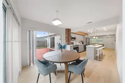 331 NE 42nd Ct, Oakland Park, FL 33334 - Photo 7