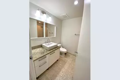 185 SW 7th St #1406, Miami, FL 33130 - Photo 15