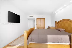 21055 Yacht Club Dr, Aventura, FL 33180 - Photo 25