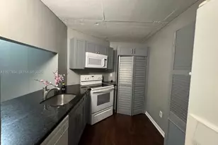 855 NE 209th St, Miami, FL 33179 - Photo 1