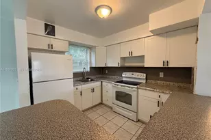 301 N 70th Ave, Hollywood, FL 33024 - Photo 5