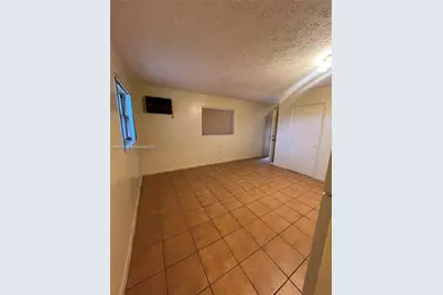 1581 NE 117 St, Miami, FL 33161 - Photo 9
