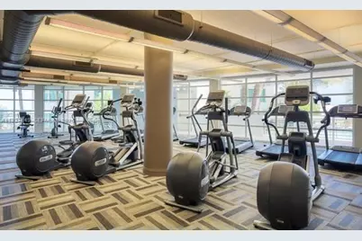 253 NE 2nd St #324, Miami, FL 33132 - Photo 13