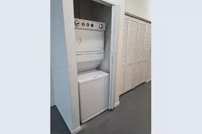 253 NE 2nd St #324, Miami, FL 33132 - Photo 9