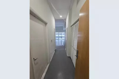 253 NE 2nd St #324, Miami, FL 33132 - Photo 5