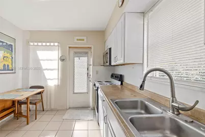 3310 SW 21st St, Miami, FL 33145 - Photo 17