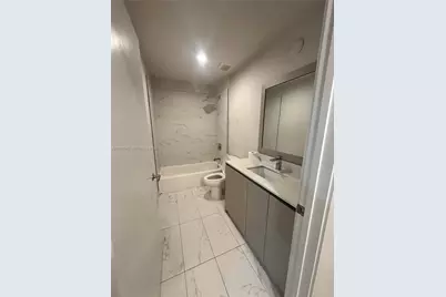 2555 NE 193rd St #2116, Miami, FL 33180 - Photo 9