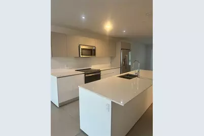 2555 NE 193rd St #2116, Miami, FL 33180 - Photo 1