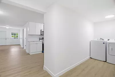 465 NE 165th St #465, Miami, FL 33162 - Photo 9