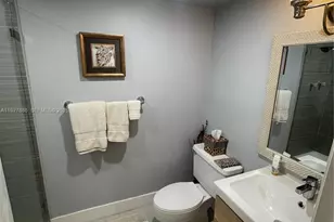 200 Leslie Dr, Hallandale Beach, FL 33009 - Photo 15