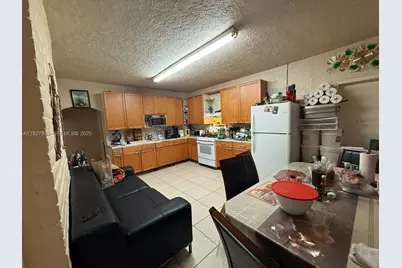 3090 NW 33rd St, Miami, FL 33142 - Photo 7