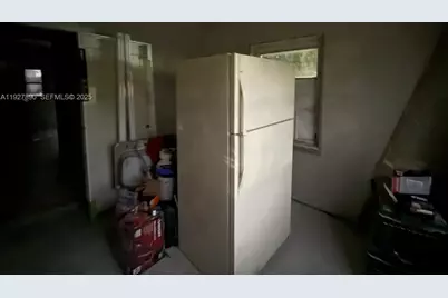 3090 NW 33rd St, Miami, FL 33142 - Photo 13