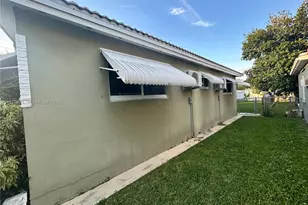 1915 Mayo St, Hollywood, FL 33020 - Photo 5