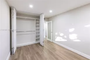 6855 Edgewater Dr, Coral Gables, FL 33133 - Photo 11