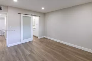 6855 Edgewater Dr, Coral Gables, FL 33133 - Photo 23