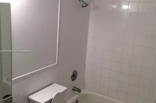 4431 Treehouse Ln, Tamarac, FL 33319 - Photo 7