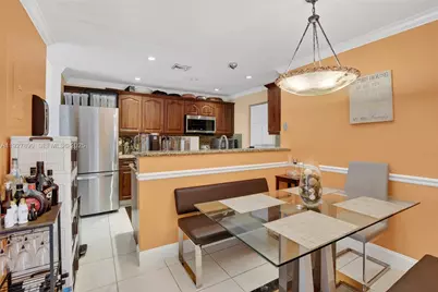 10121 NW 33rd St, Sunrise, FL 33351 - Photo 13