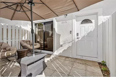 10121 NW 33rd St, Sunrise, FL 33351 - Photo 3