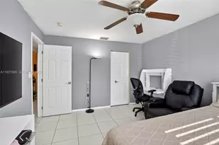 10121 NW 33rd St, Sunrise, FL 33351 - Photo 17