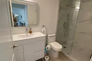 677 NE 24th St, Miami, FL 33137 - Photo 3