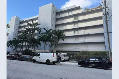 677 NE 24th St #602, Miami, FL 33137 - Photo 1