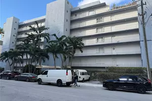 677 NE 24th St, Miami, FL 33137 - Photo 1