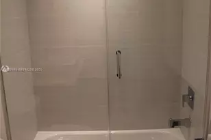 1010 SW 2nd Ave, Miami, FL 33130 - Photo 11