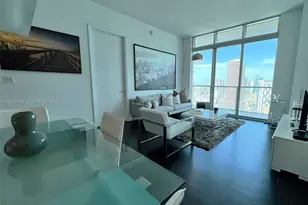 55 SE 6th St, Miami, FL 33131 - Photo 3