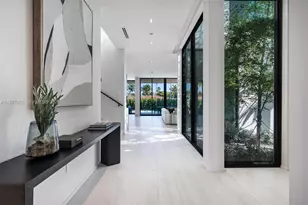 8935 Froude Ave, Surfside, FL 33154 - Photo 7